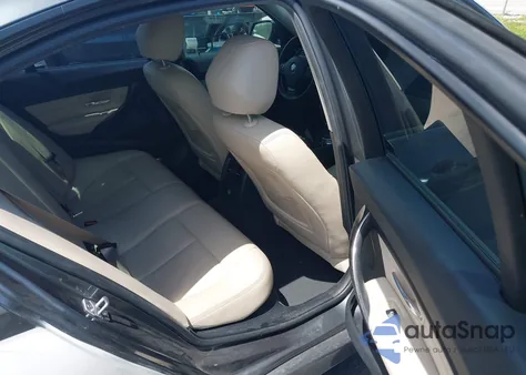 2017 BMW 320I из США, поврежденный, VIN WBA8A9C37HK864227